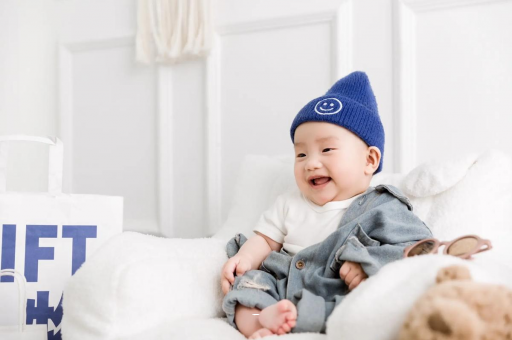 乐山4个月宝宝干呕 乐山4个月宝宝干呕